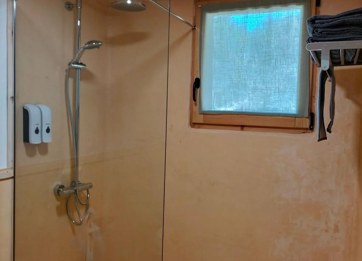 Arens de Lledo Mas La Llum, La Casa De Palla בית כפרי